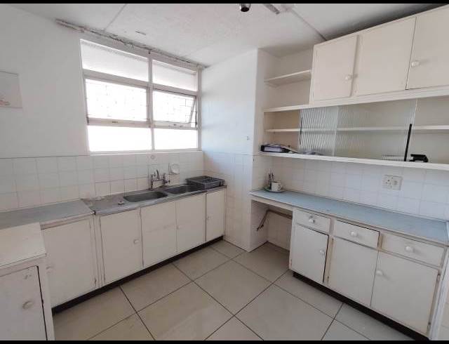 2 BEDROOM APARTMENT FOR SALE IN SOUTH BEACH